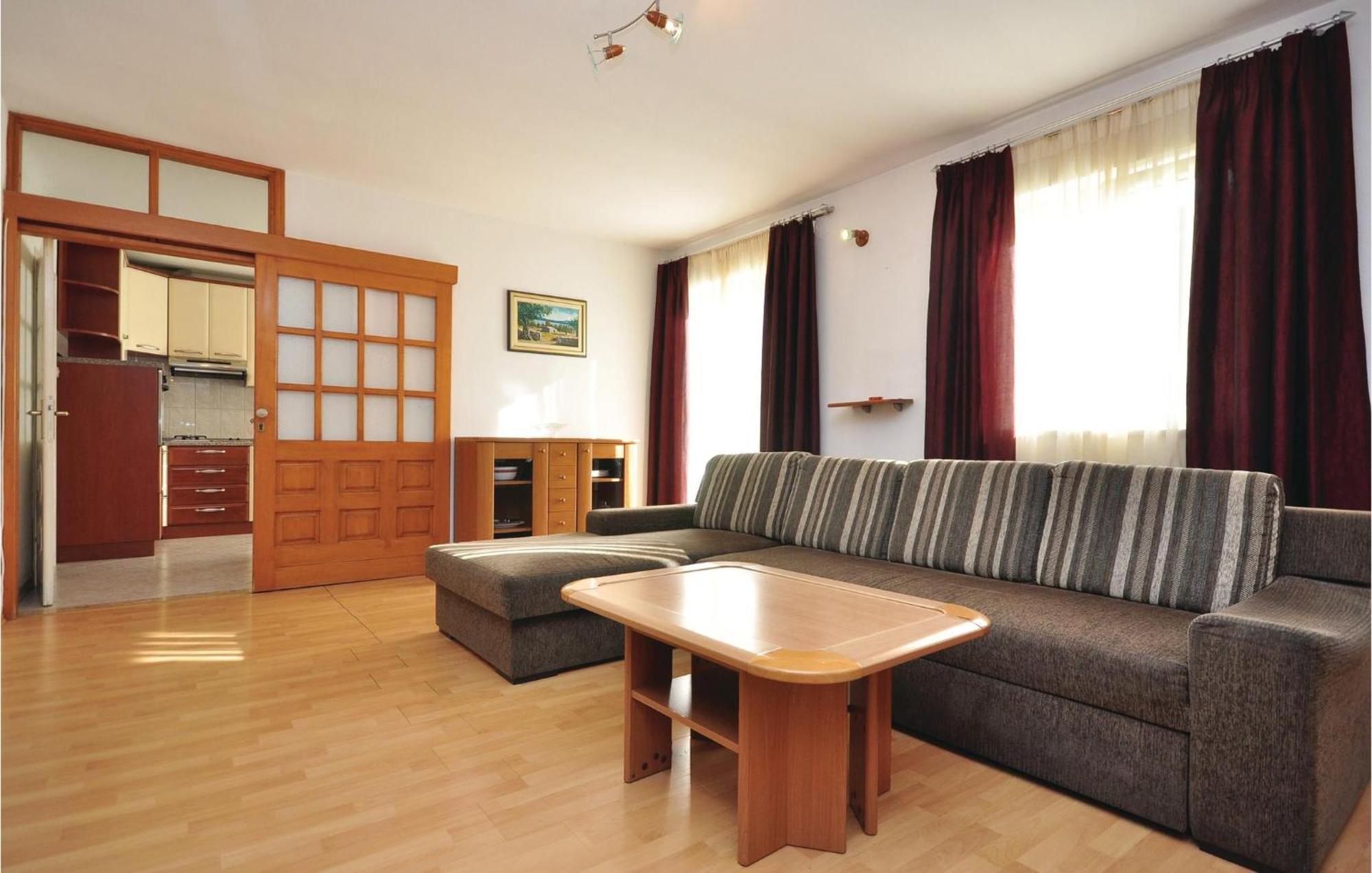 3 Bedroom Awesome Apartment In ปูชิสชา ภายนอก รูปภาพ