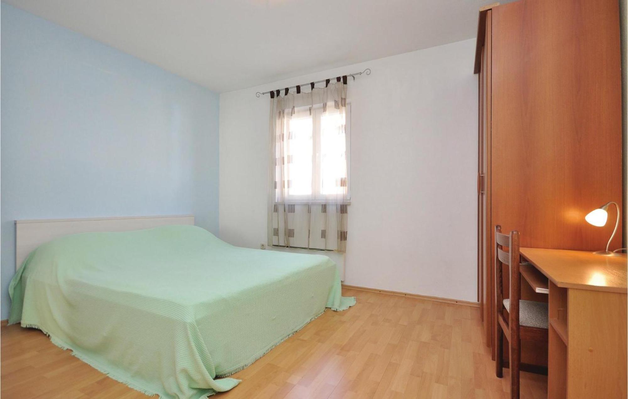 3 Bedroom Awesome Apartment In ปูชิสชา ภายนอก รูปภาพ
